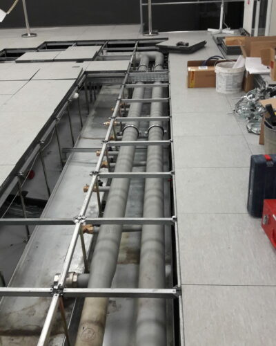 Spawana instalacja chłodu.